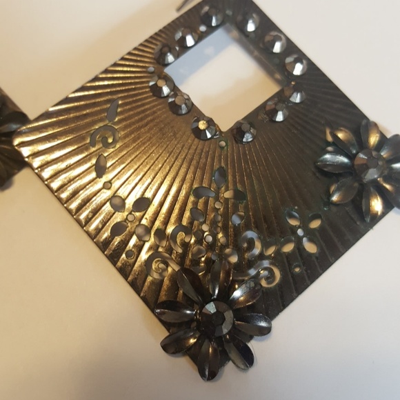 Diamond silver drop earrings - Picture 8 of 8